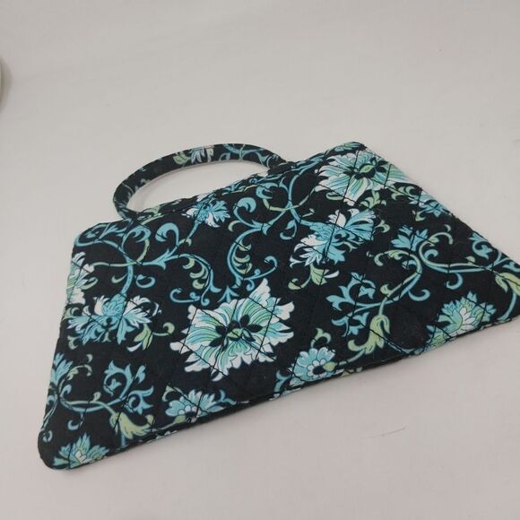 Set of two cosmetic bags. - Picture 7 of 13